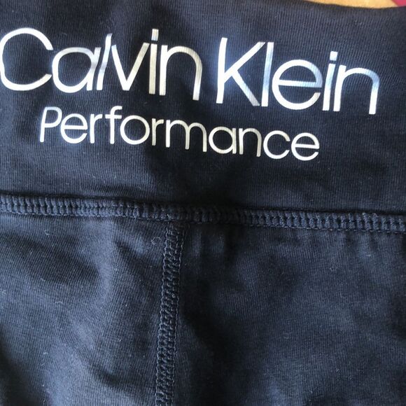 290. Calvin Klein biker shorts with pockets size XS - Picture 3 of 4